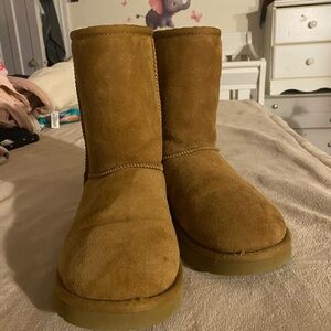 Warm Tan Suede Boots UGG
